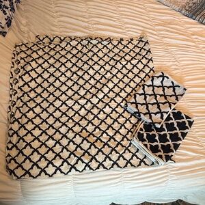 Pottery Barn Navy Blue & Cream Trellis Set | Shower Curtain + Two Hand Towels